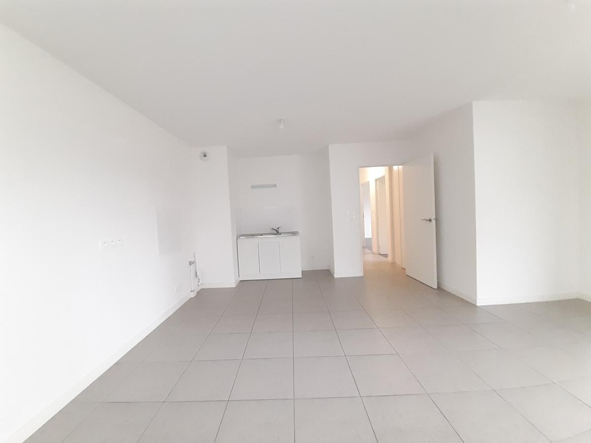Appartement Rue de la République à Sathonay-Camp