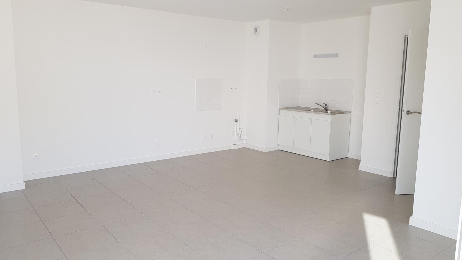 Appartement Rue de la République à Sathonay-Camp