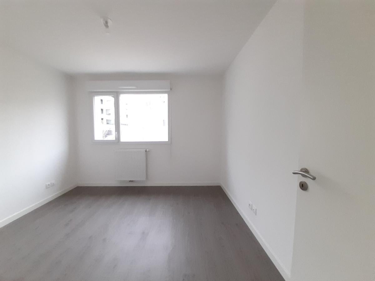 Appartement Rue de la République à Sathonay-Camp