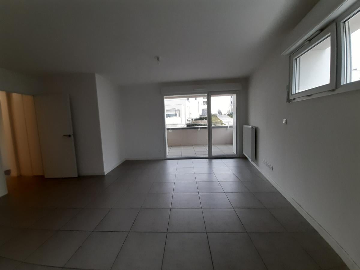 Appartement Rue de la République à Sathonay-Camp