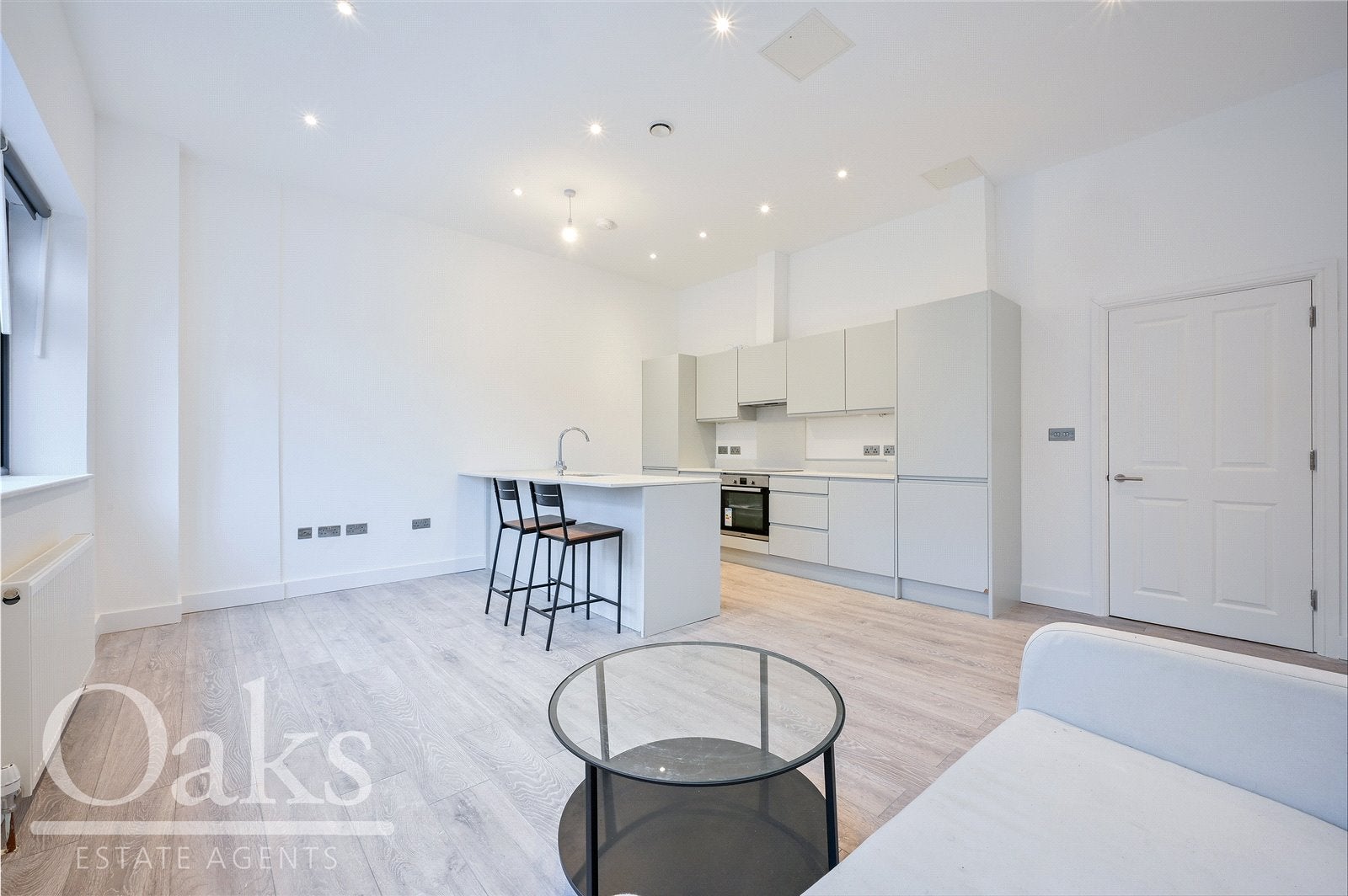 Flat Portland Road in Greater London
