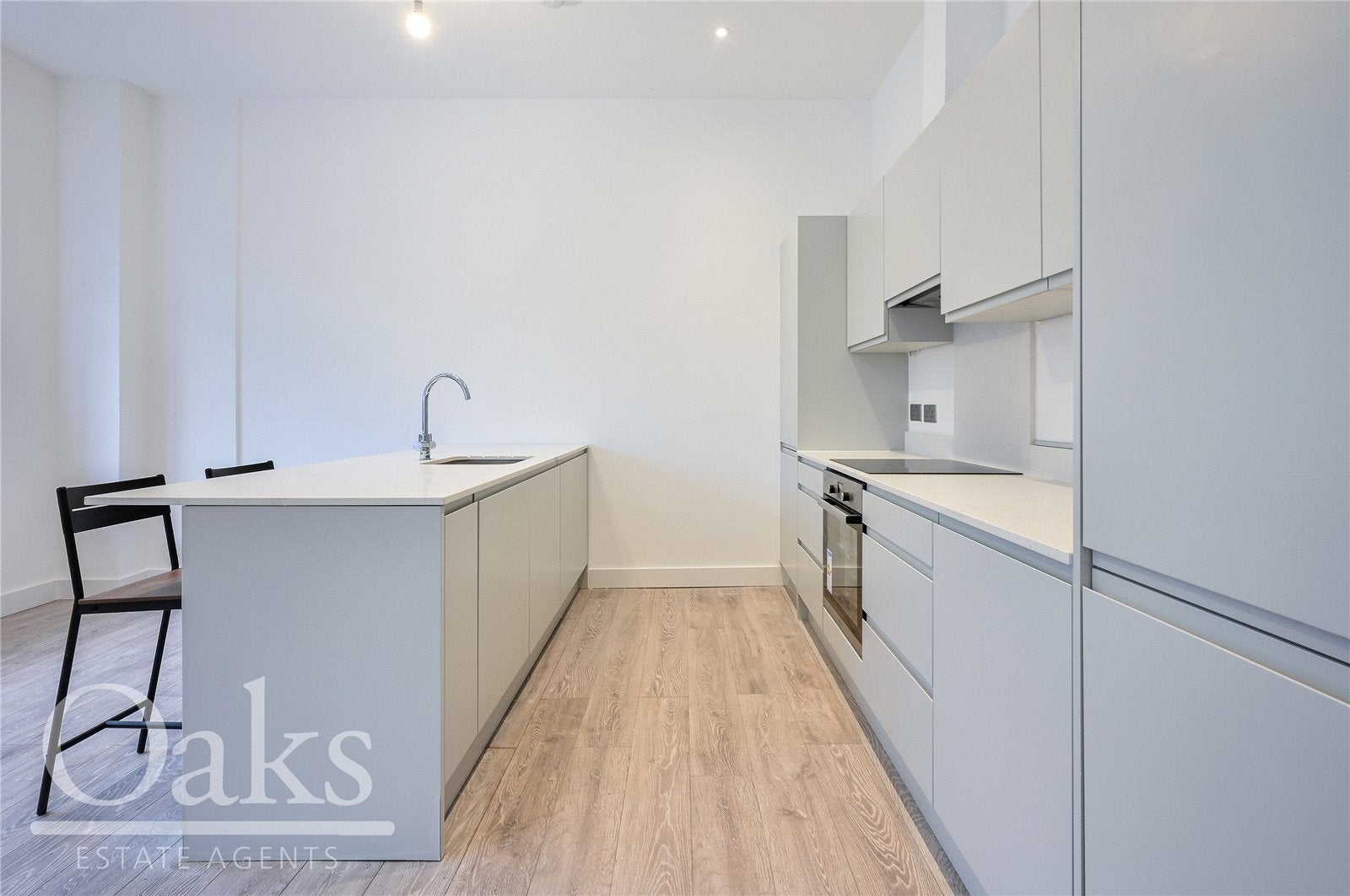 Flat Portland Road in Greater London