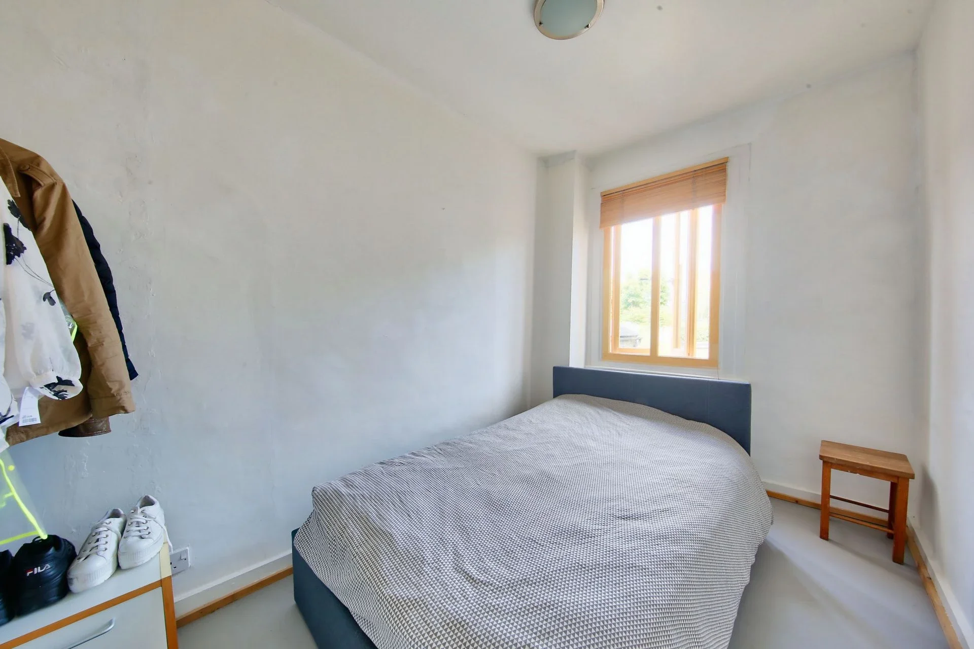 Flat Merton Road in Greater London