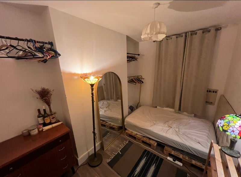 Flat Chatsworth Road in Greater London