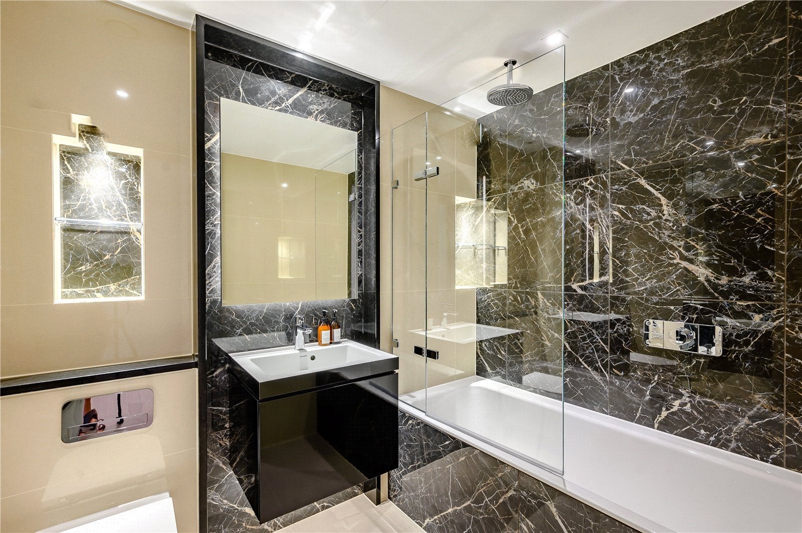 Flat Edgware Road in City of Westminster