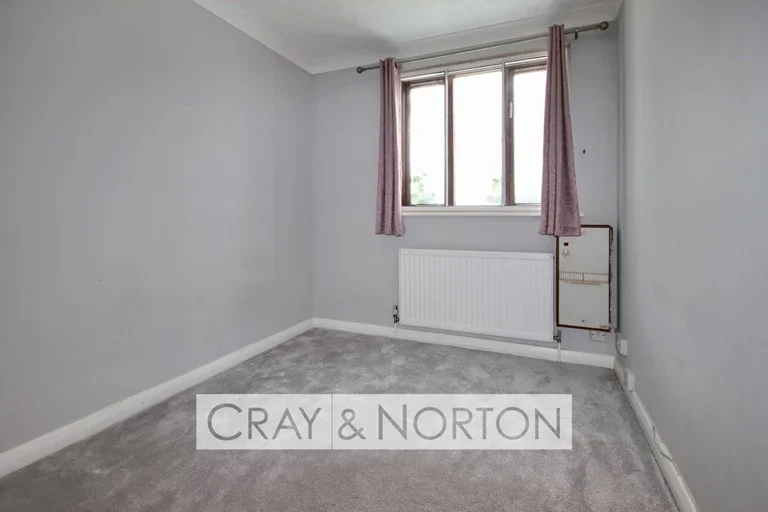 Flat Chepstow Road in London