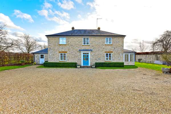 House B4086 in Stratford-on-Avon