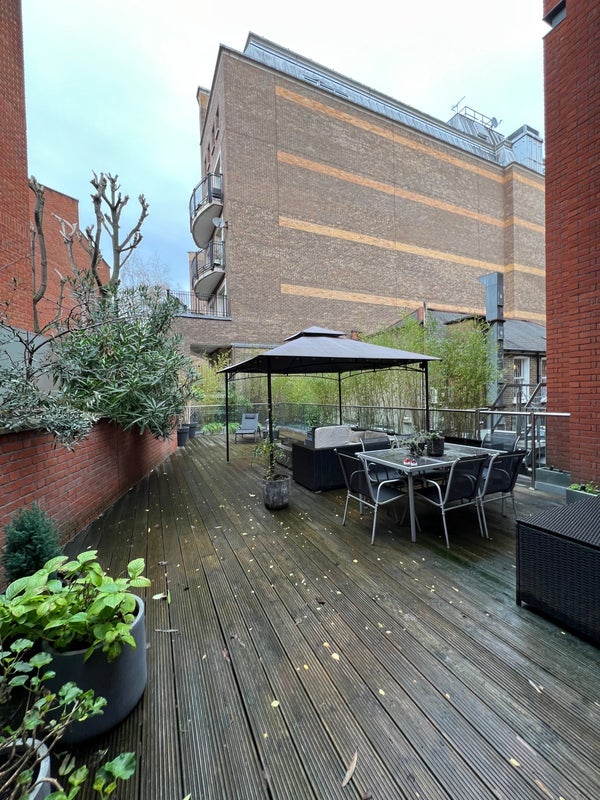 Room Bedford Street in City of Westminster