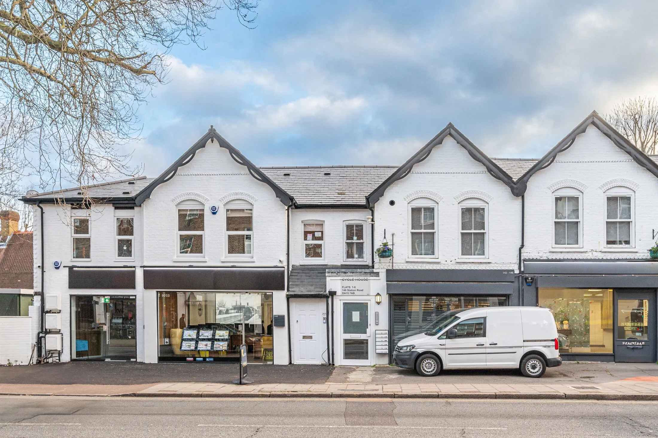 Flat Station Road in Greater London