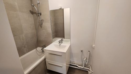 Flat Rue de Crimée in Paris