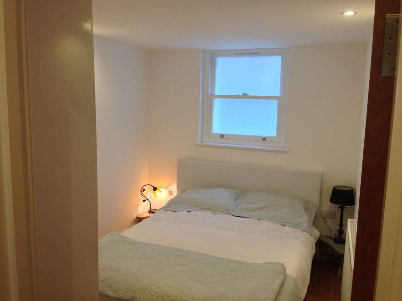 Flat Turpentine Lane in City of Westminster