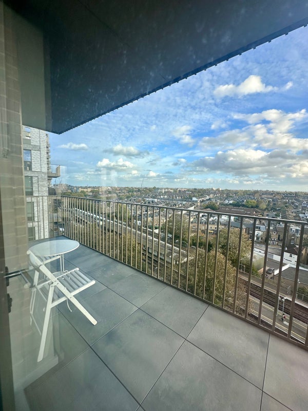 Room Railway Walk in Greater London
