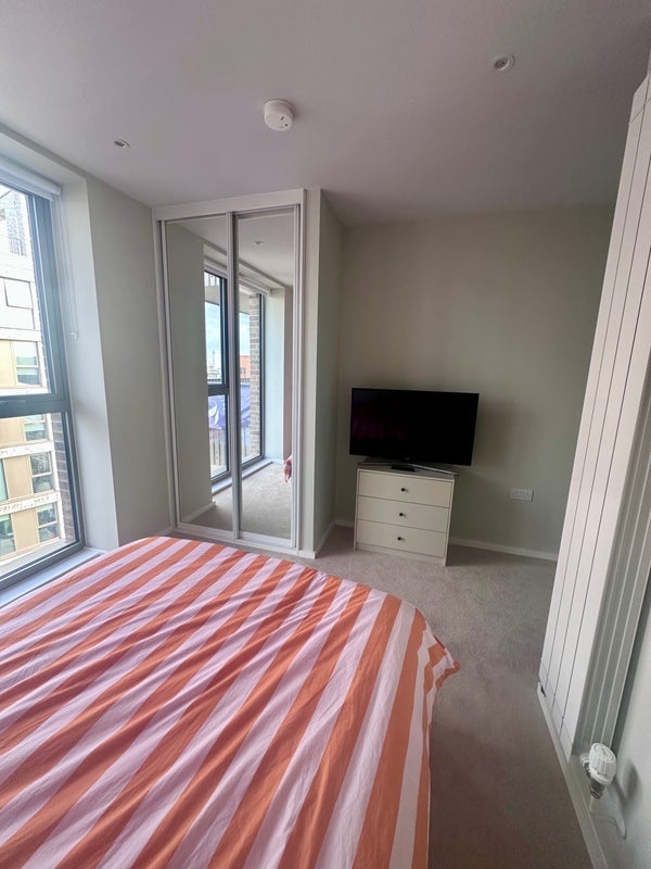 Room Railway Walk in Greater London