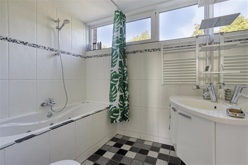 Tussenwoning te koop: Distheen 21, Heerhugowaard