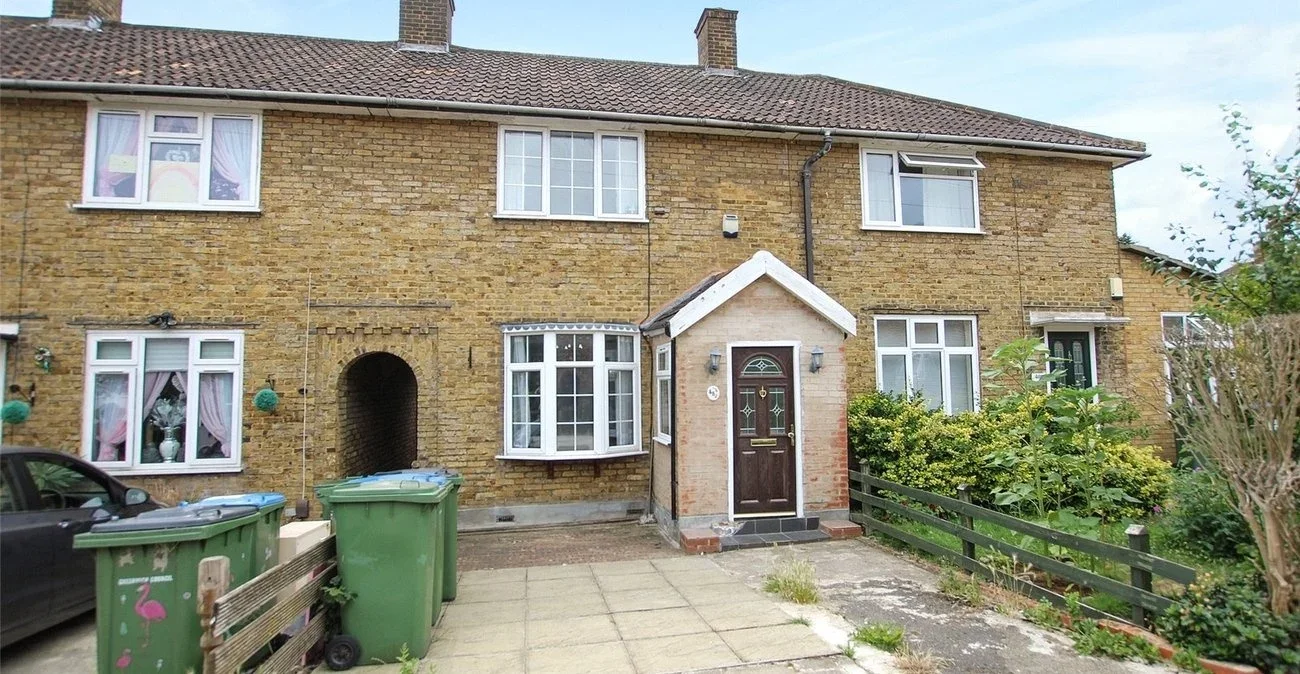 Room Langbrook Road in Greater London