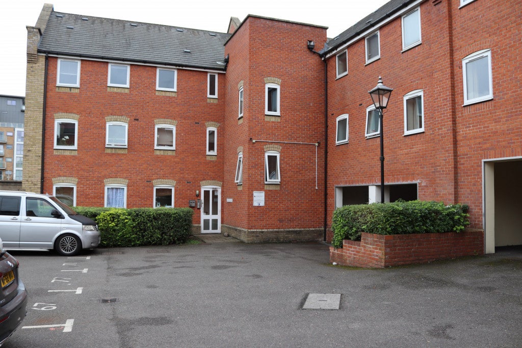 Flat Meachen Road in Colchester