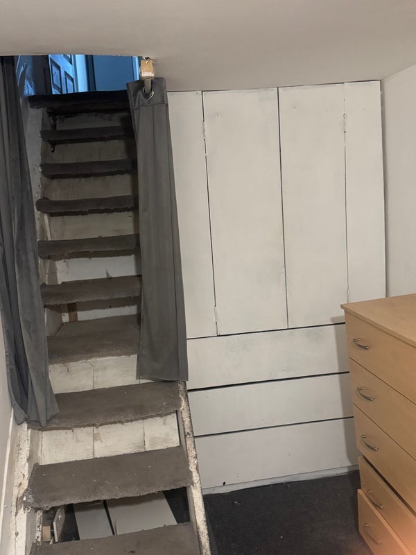 Room Goodall Road in Greater London