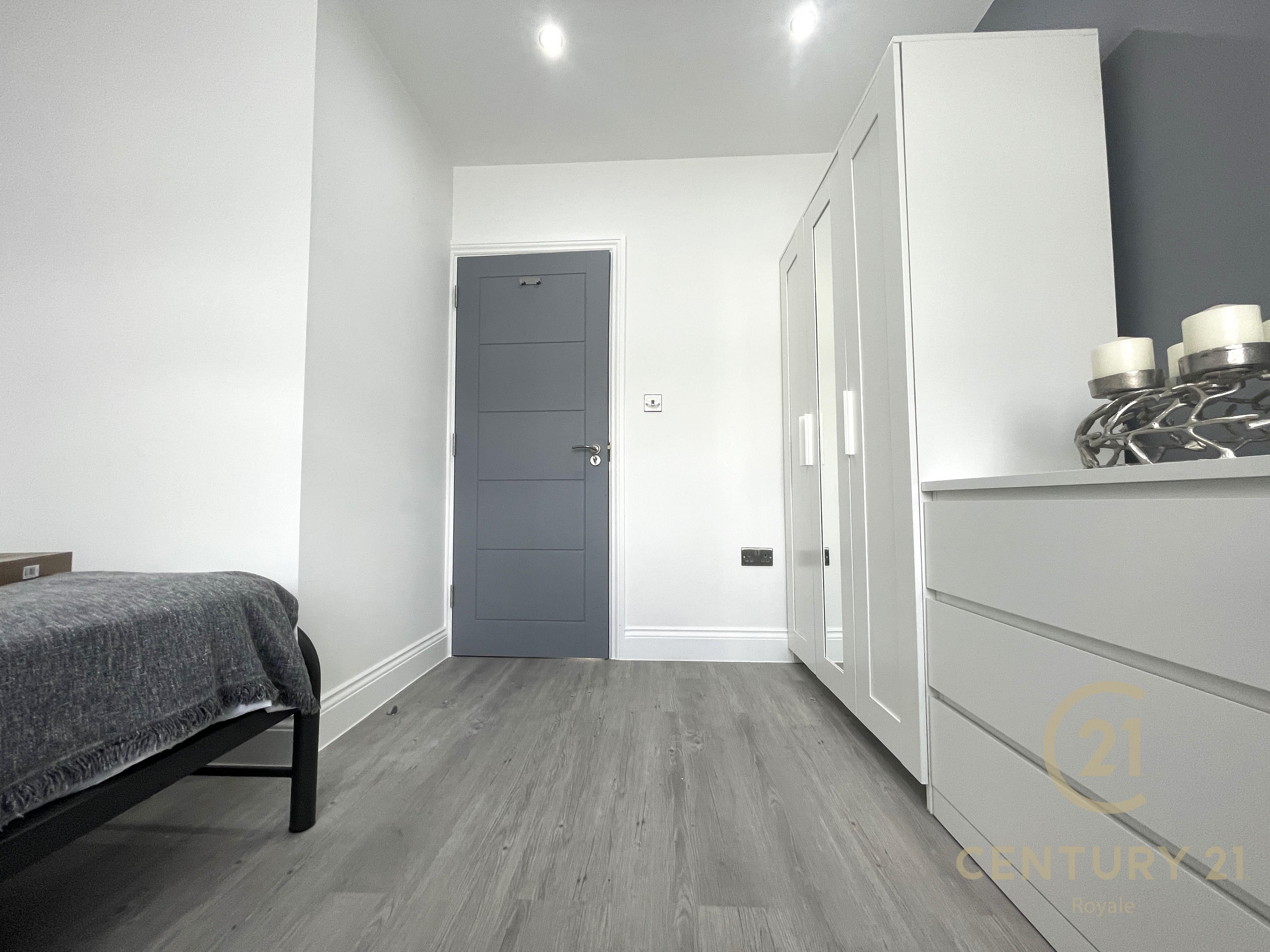 Flat Hill Crescent in Greater London