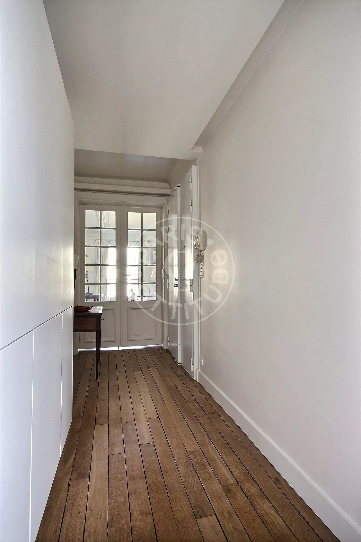 Flat Rue du Ranelagh in Paris