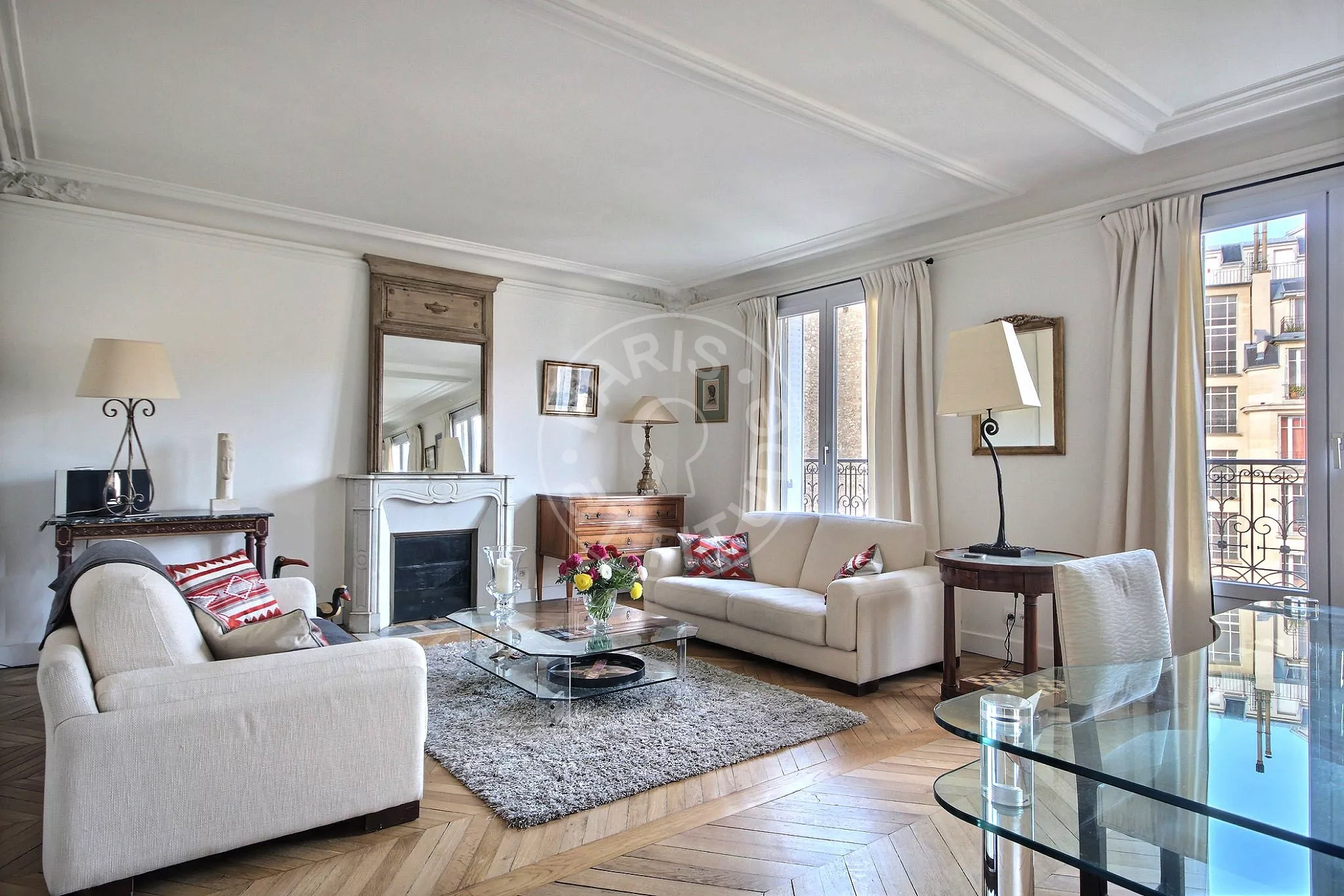 Flat Rue du Ranelagh in Paris