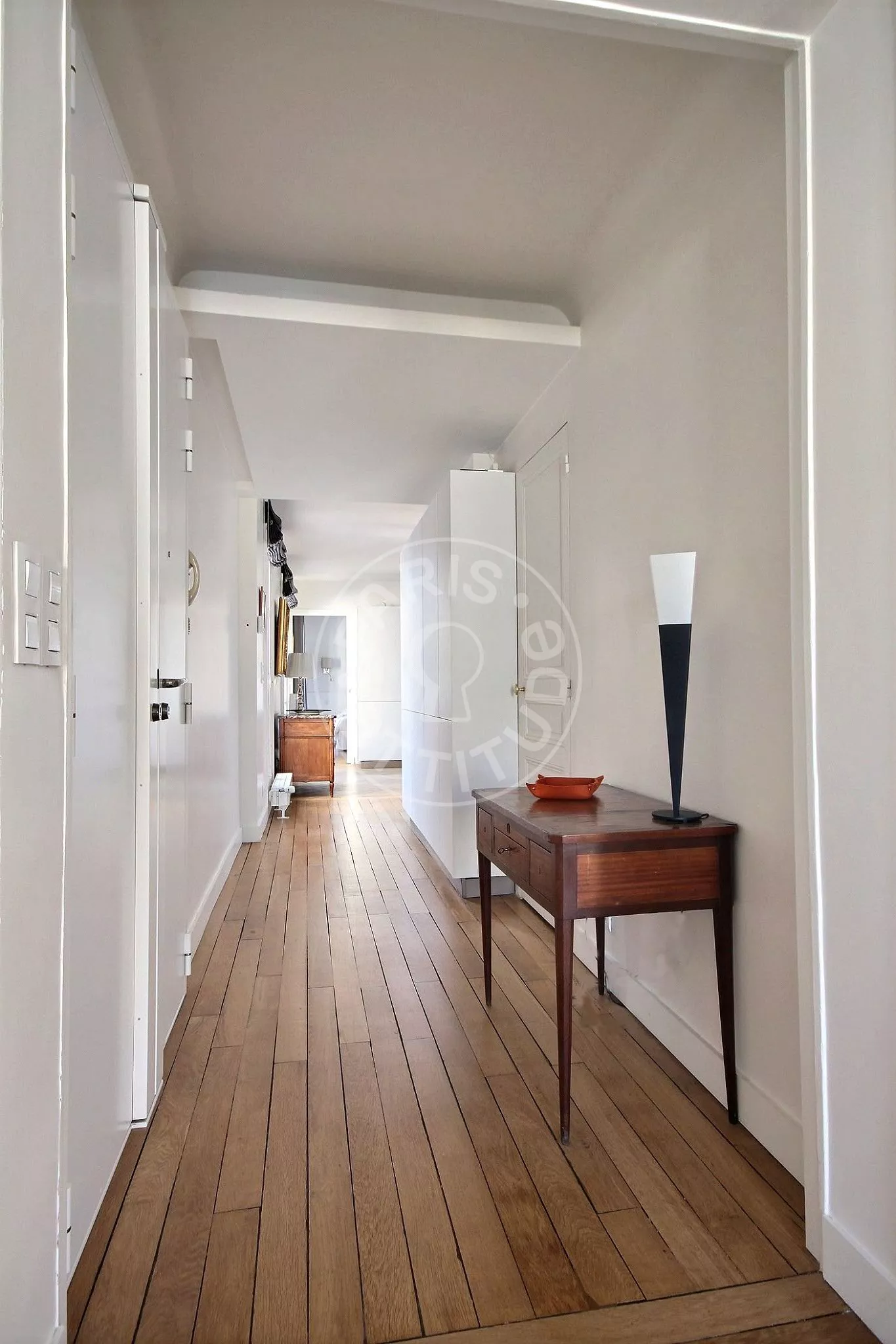 Flat Rue du Ranelagh in Paris