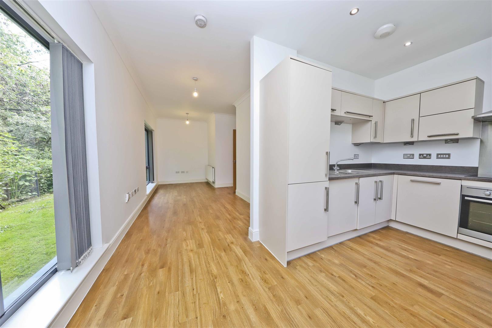 Flat Newall Close in Greater London
