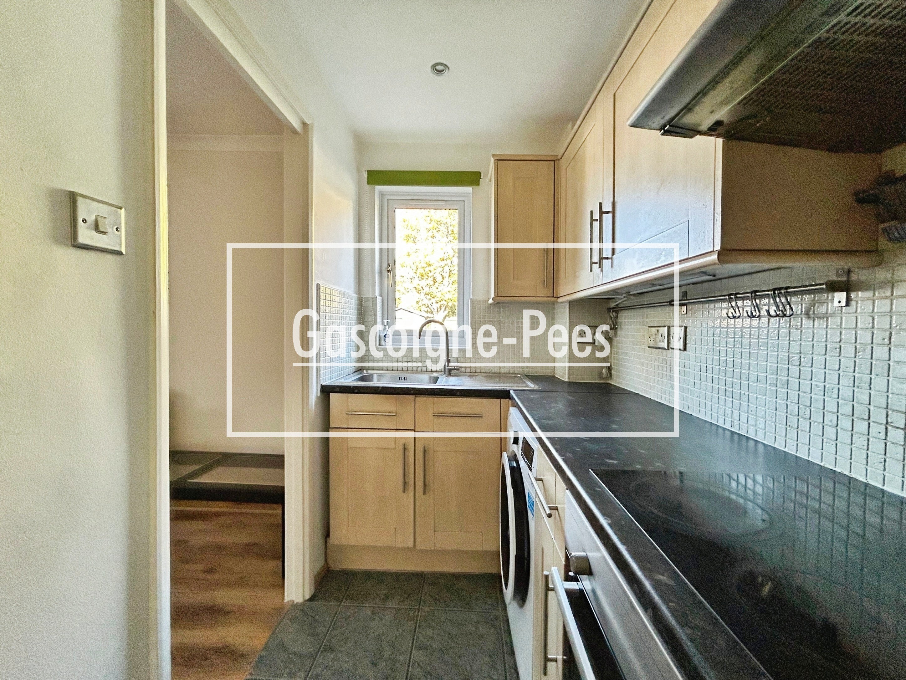 House Fletcher Close in Basingstoke and Deane
