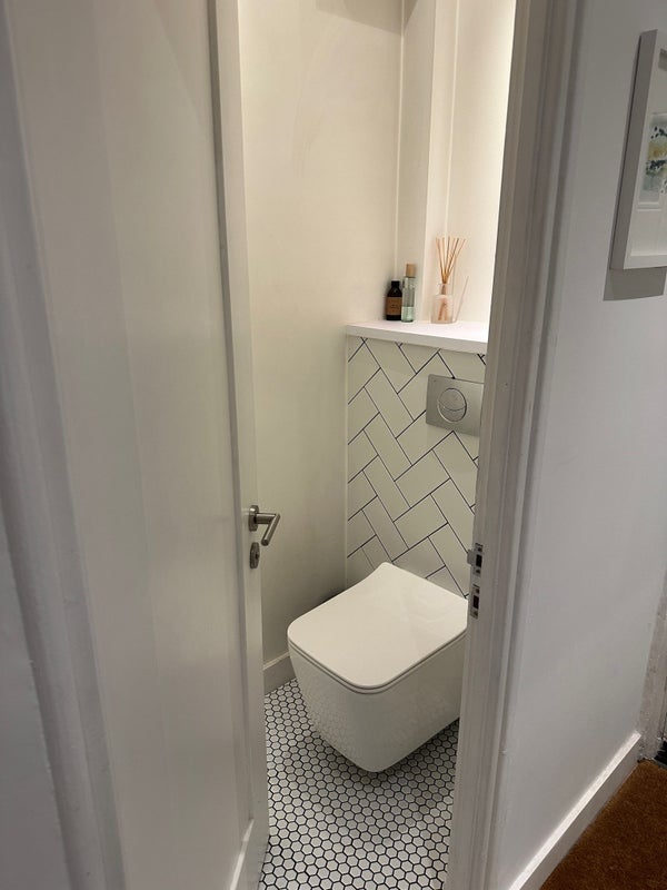 Flat Vassall Road in Greater London