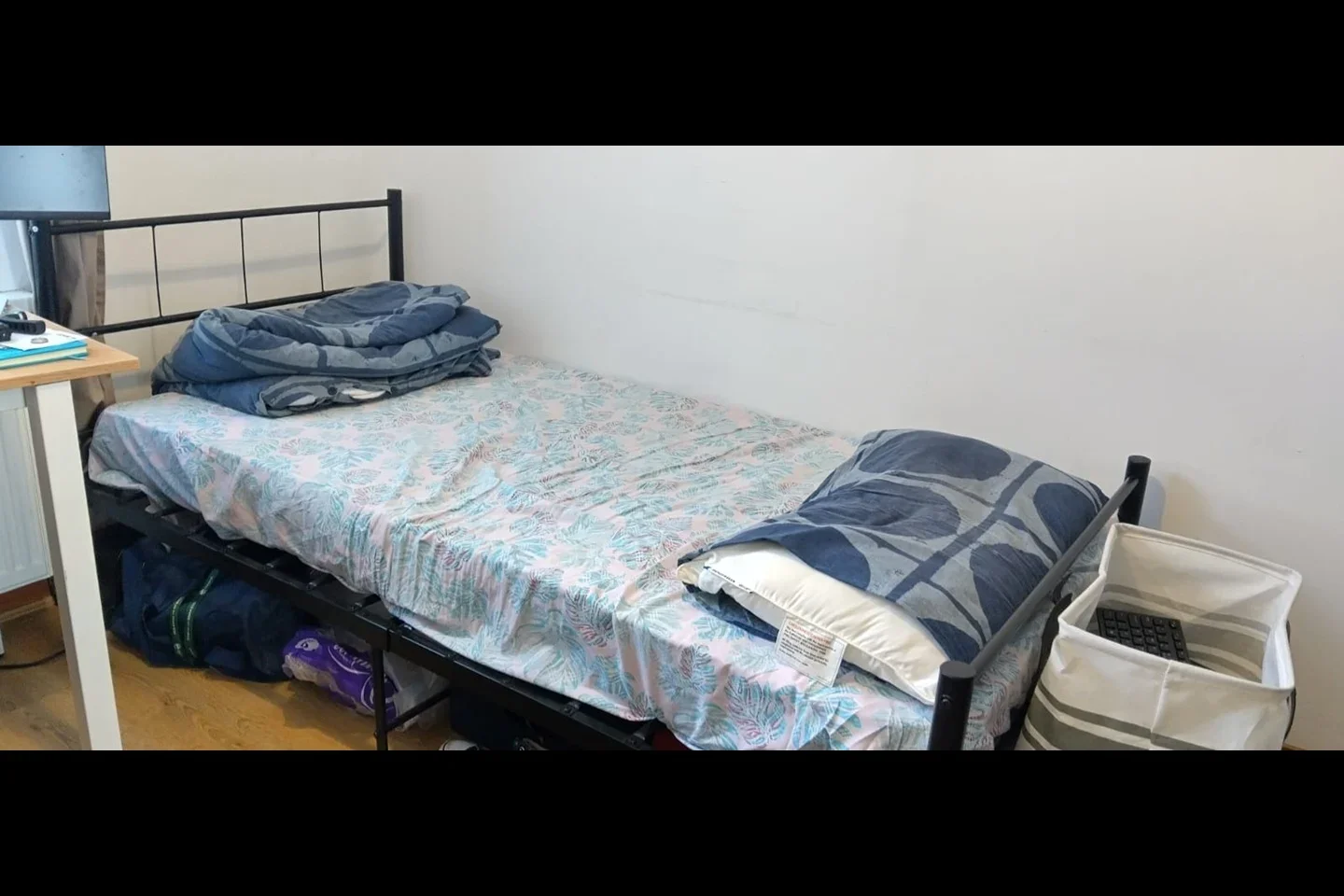 Room Grosvenor Gardens in Greater London