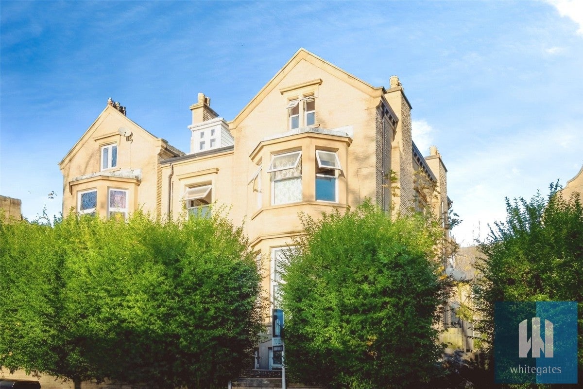 Flat Park Drive in Kirklees