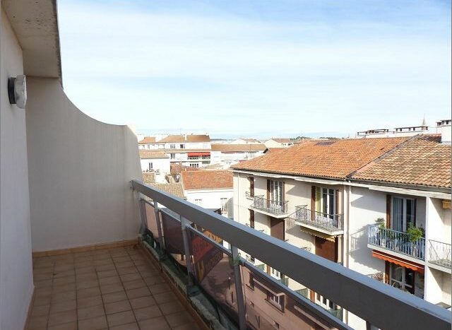 Appartement Rue de Rivarol à Nîmes
