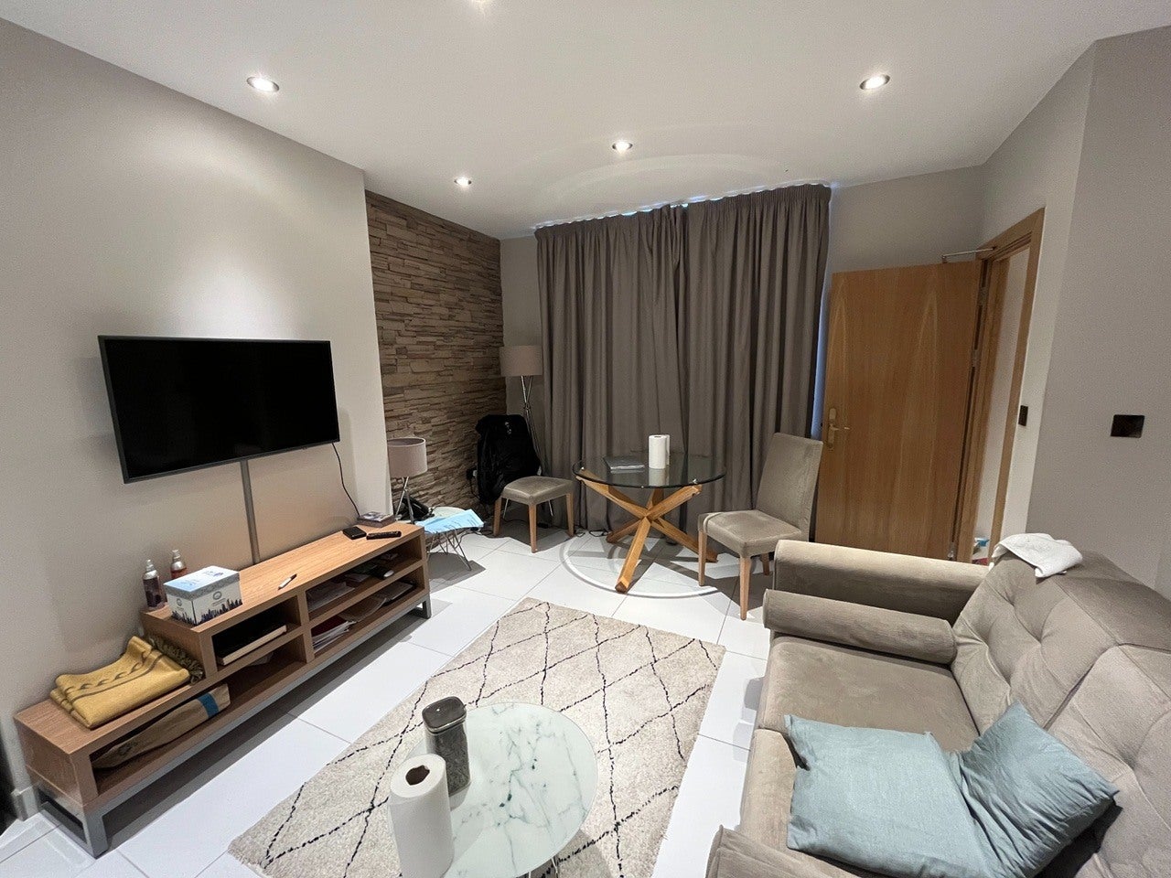 Flat Shardeloes Road in Greater London