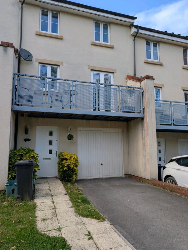 Room Ridley Avenue in Bristol