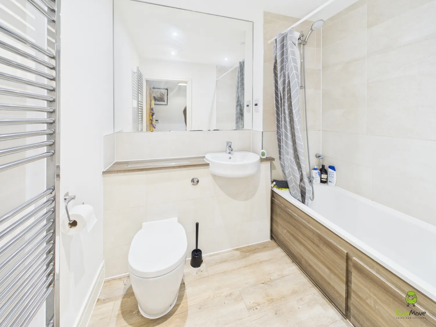 House Weir Road in Greater London