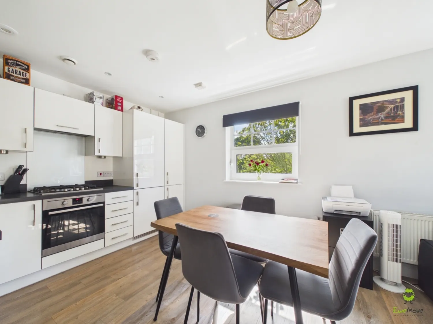 House Weir Road in Greater London