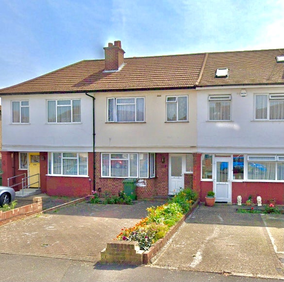 House Waverley Road in Greater London