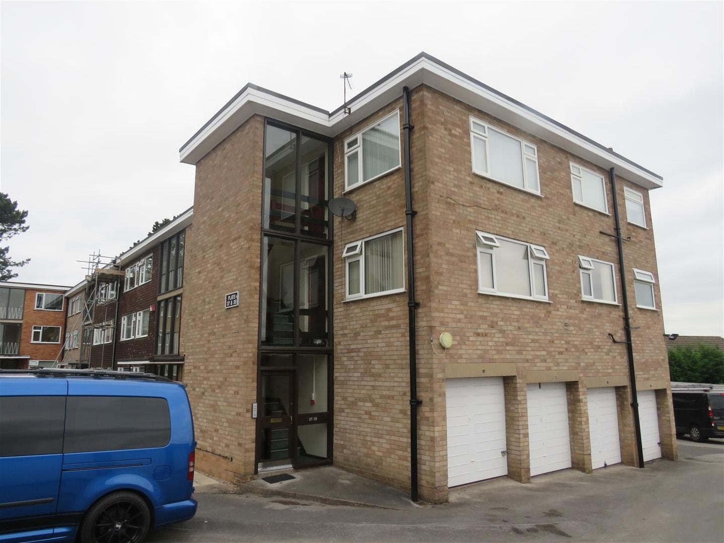 Flat Langwood Court in Metropolitan Borough of Solihull