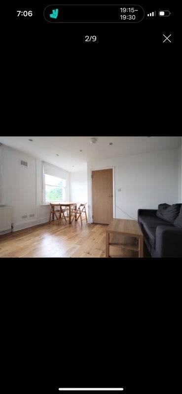Room Hartham Road in Greater London