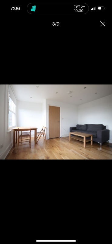 Room Hartham Road in Greater London