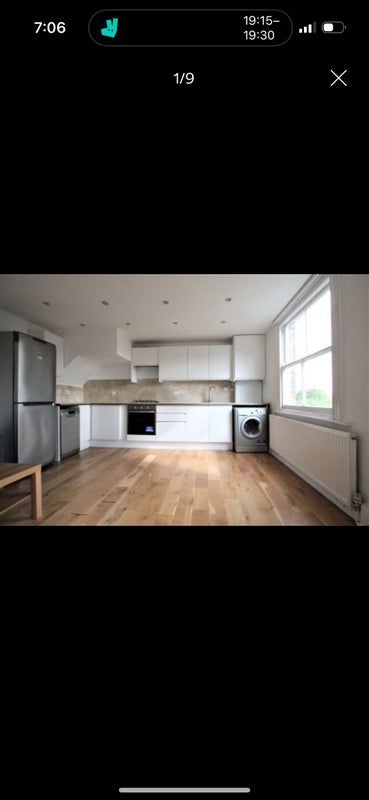 Room Hartham Road in Greater London