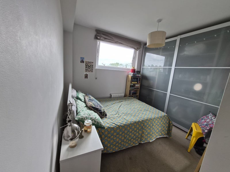 Flat Lissenden Gardens in Greater London