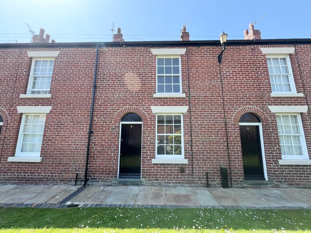 House Higginson Street in Leigh