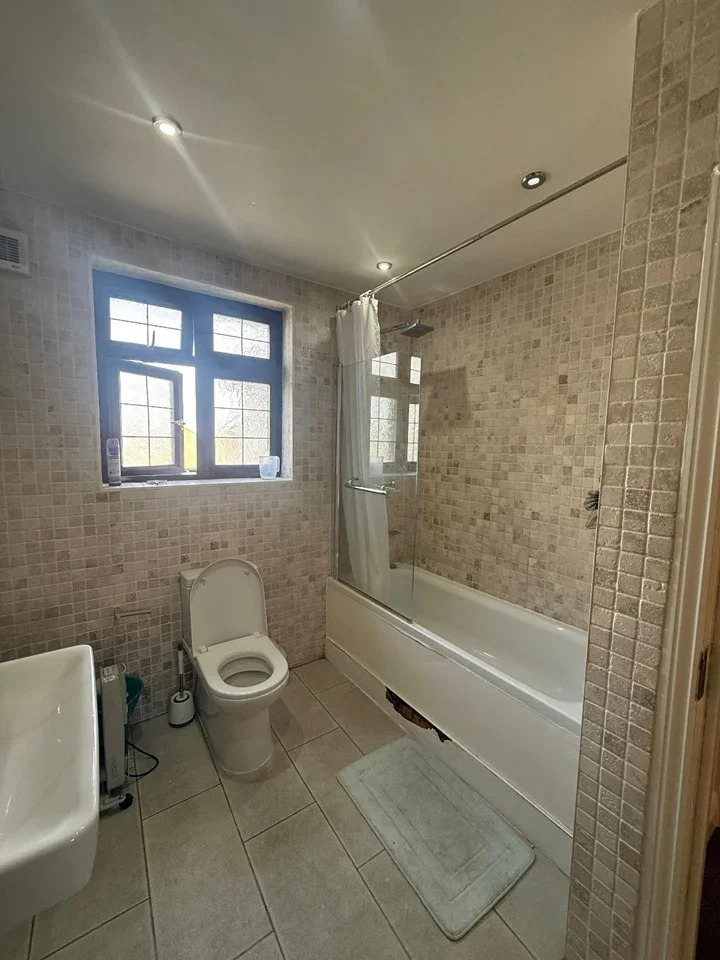 Room Palmerston Road in Epping Forest