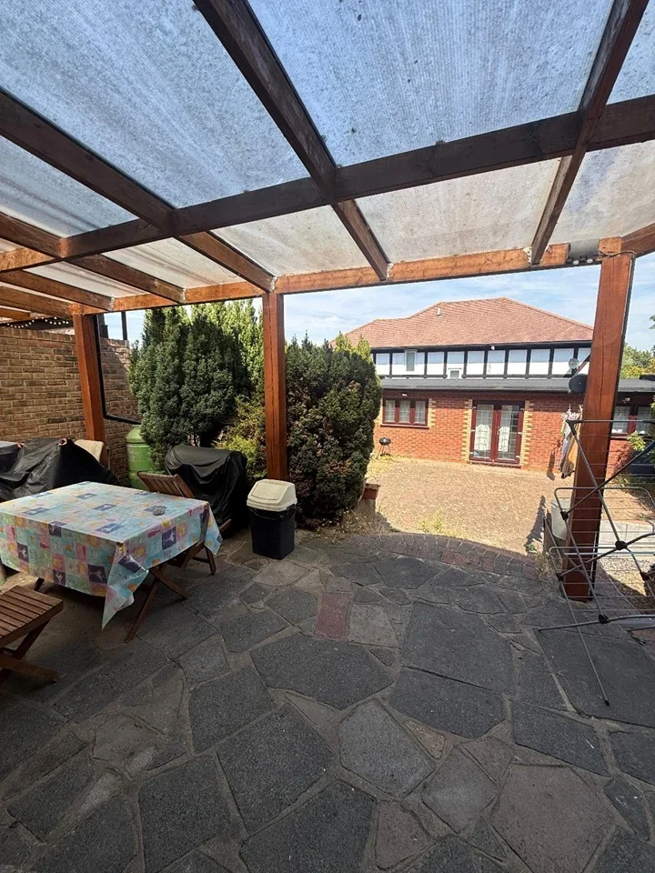 Room Palmerston Road in Epping Forest