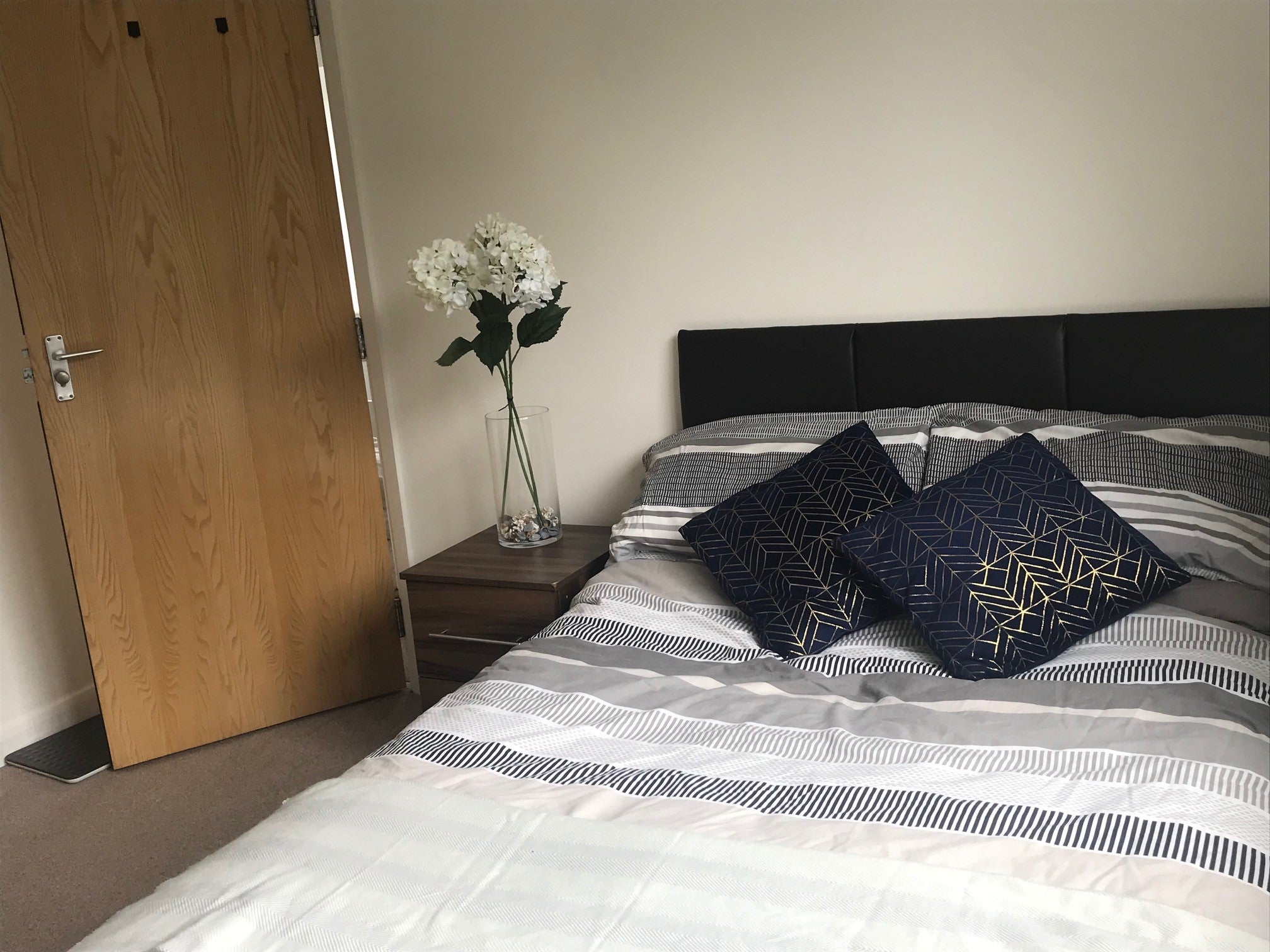 Room Upton Place in Cannock Chase