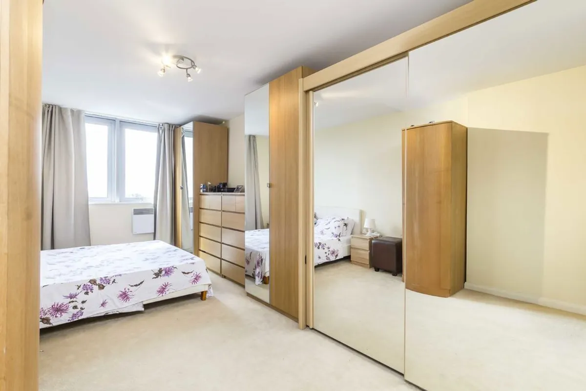 Flat London Road in Greater London