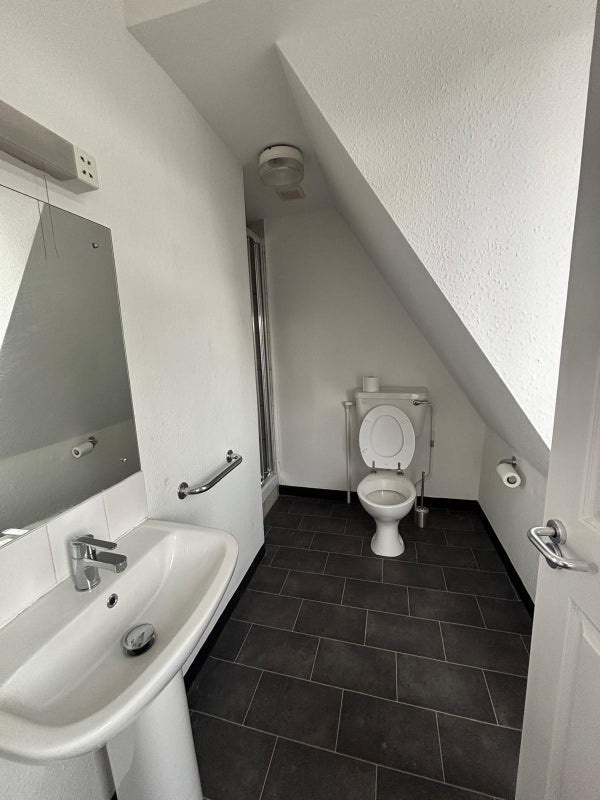 Flat Gratton Terrace in Greater London
