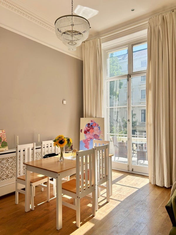 Room Queen's Gardens in City of Westminster