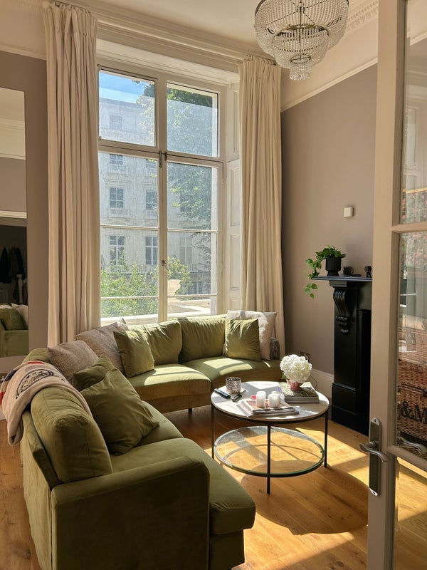 Room Queen's Gardens in City of Westminster