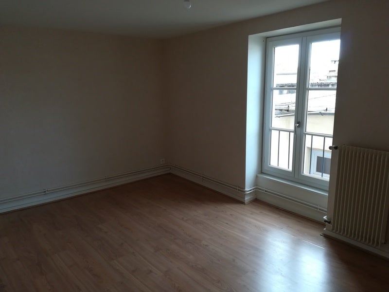 Appartement Rue de la Place d'Espagne à Issoire